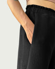 Organic Contoured Cotton Arc Pant in Black