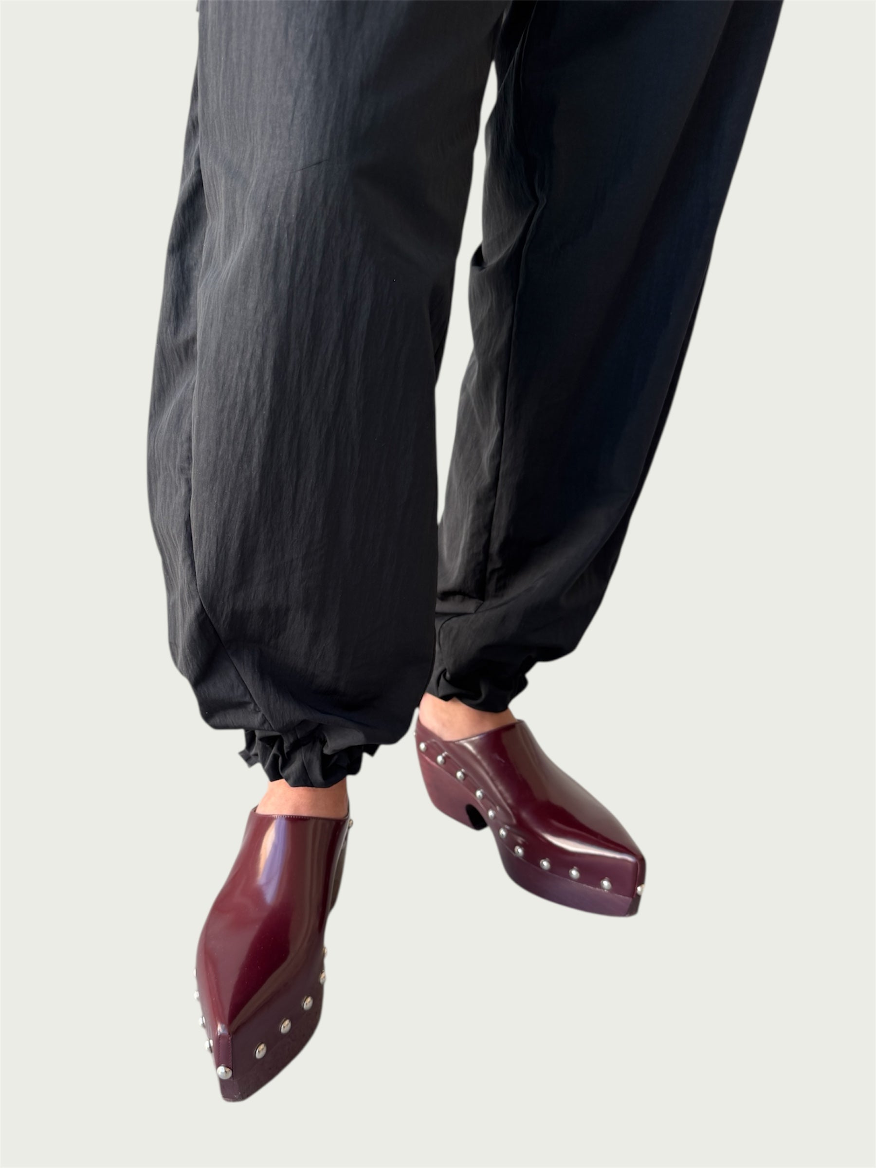 Airloom Integral Balloon Pants in Muted Black – Hoi Bo