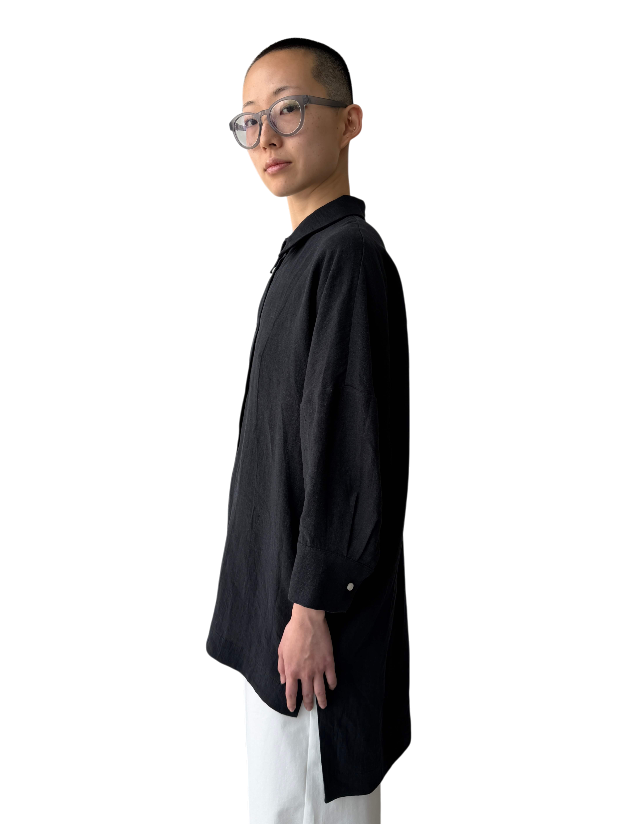 Linen Sunshade in Brushed Black