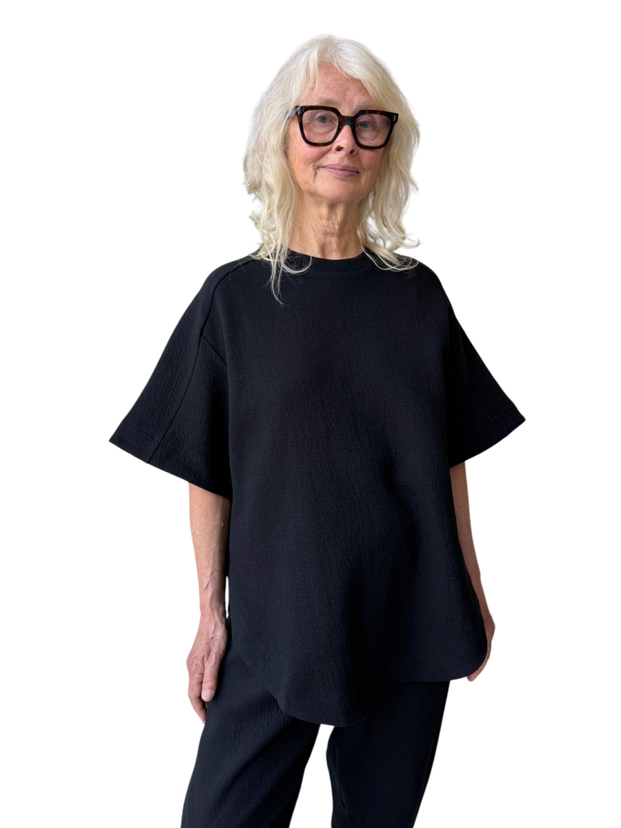 Organic Puffed Cotton Parachute Tee in Brushed Black