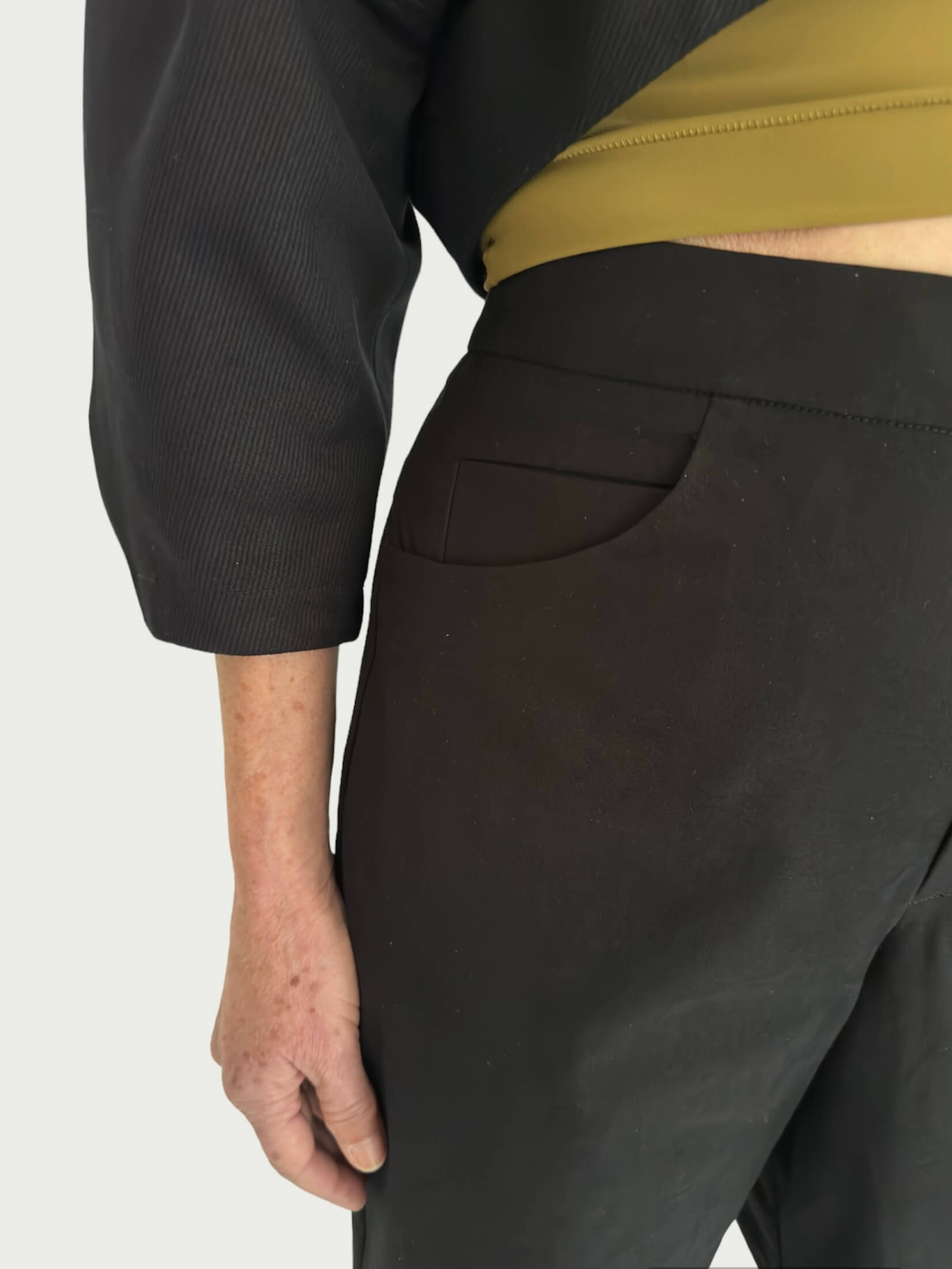 Cotton Wide-Leg Trouser in Brushed Black
