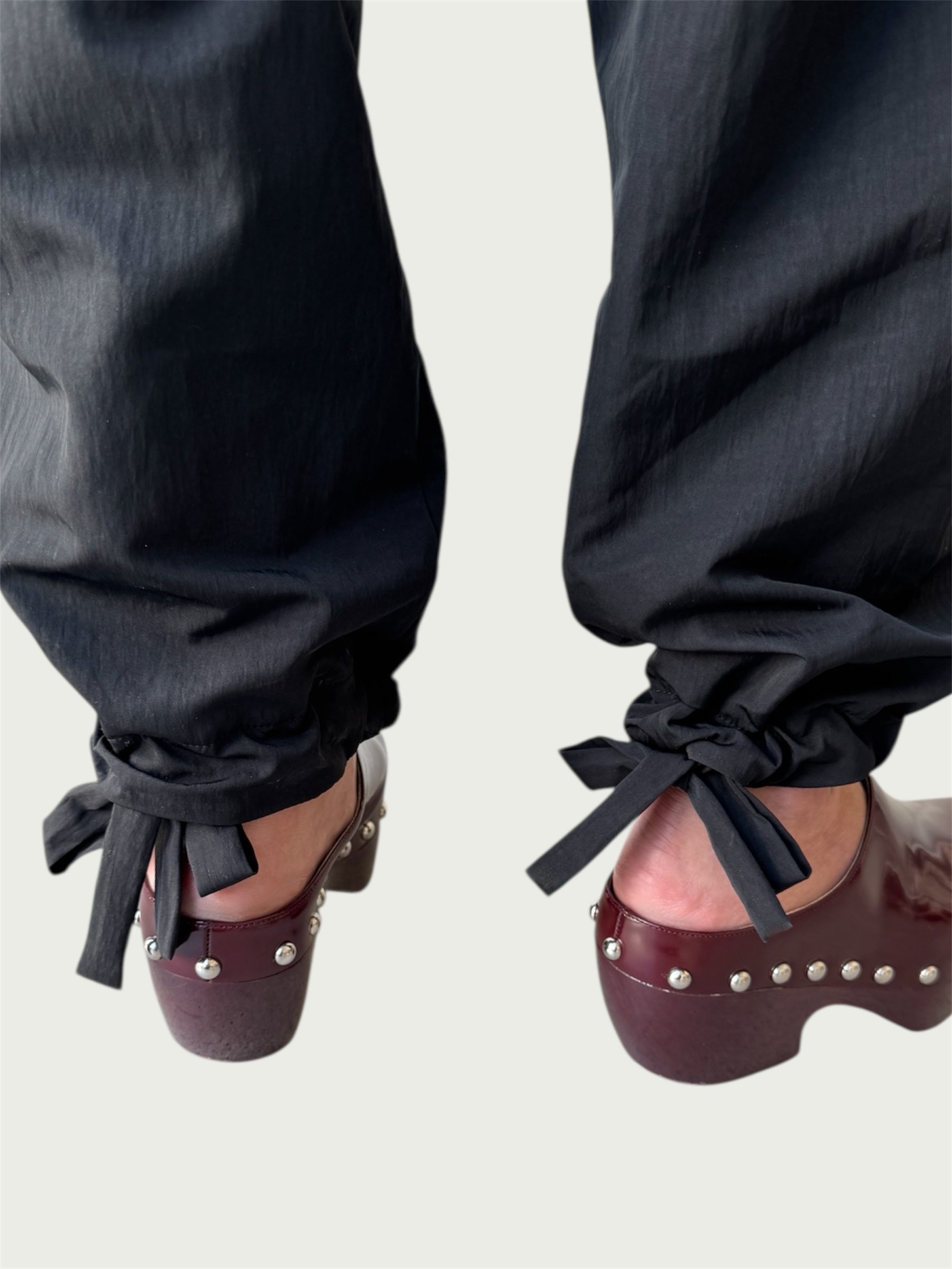 Airloom Integral Balloon Pants in Muted Black – Hoi Bo